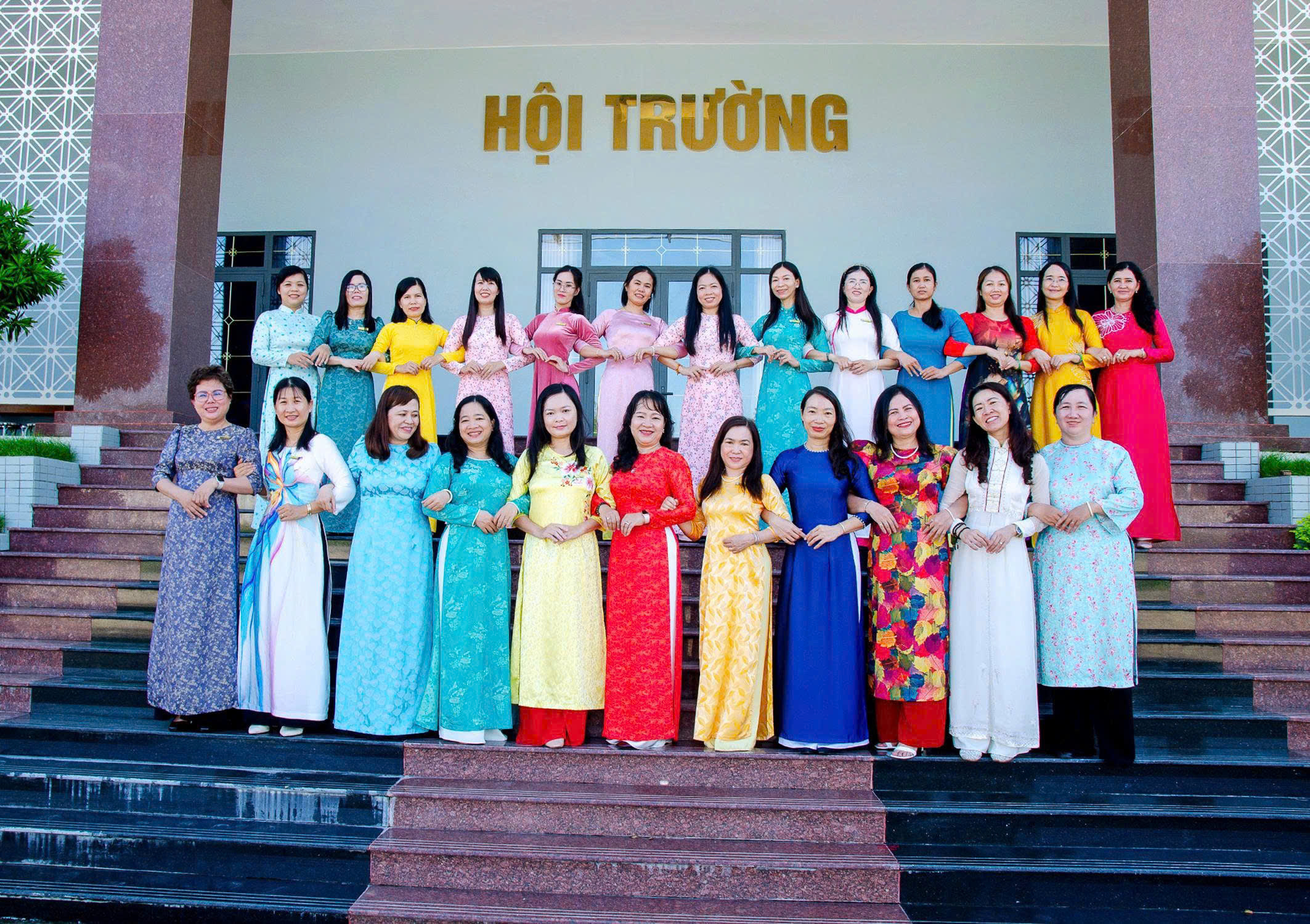 Trường Cao đẳng Cộng đồng Sóc Trăng tổ chức các hoạt động kỷ niệm Ngày thành lập Hội LHPN Việt Nam và Ngày Phụ nữ Việt Nam 20-10